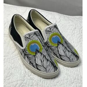 Bucketfeet Women’s Size 7 Black & White Feather-Print Canvas Slip-On Sneakers